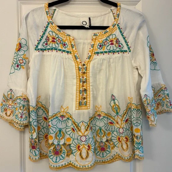 ANTHROPOLOGIE AKEMI + KIN Bisbee Embroidered Top White Yellow Women’s Size 4 - Picture 5 of 10